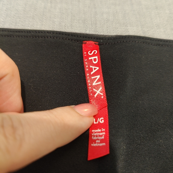 Spanx Faux Leather Leggings - Picture 2 of 8